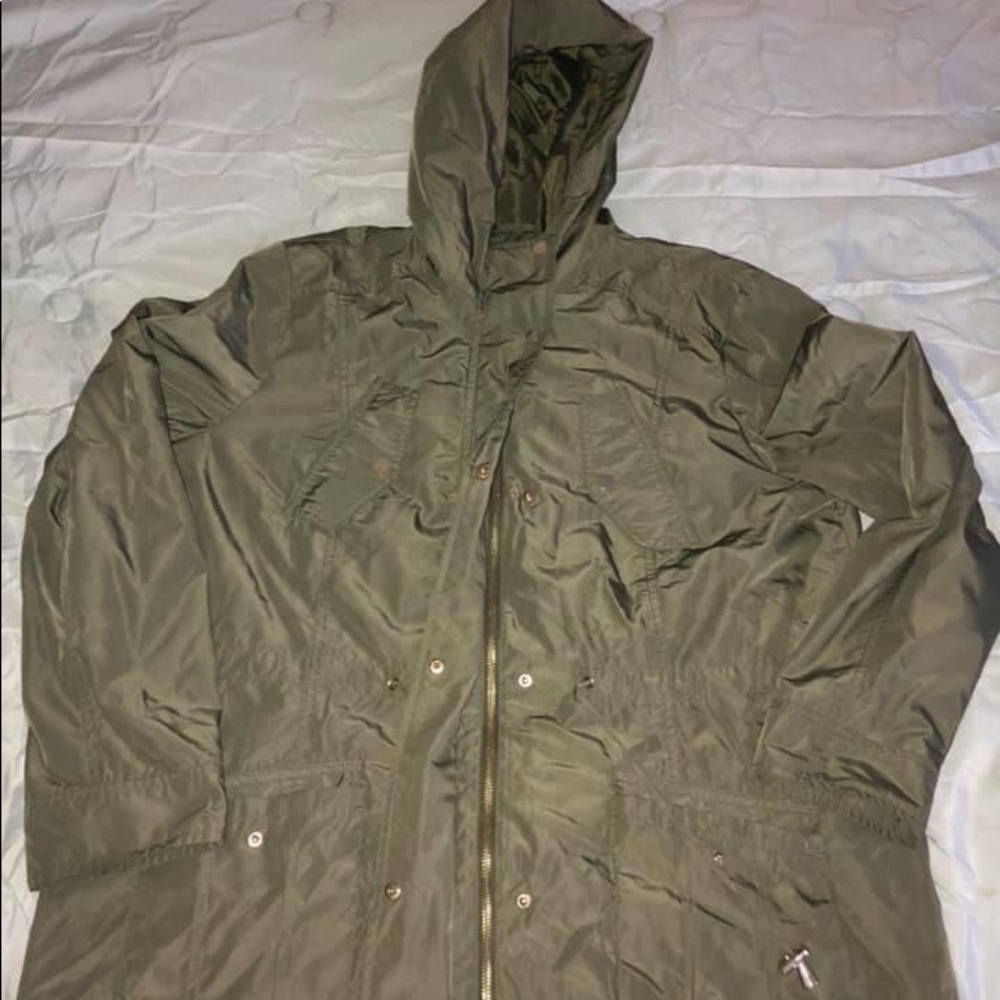 Half Trench style Rain Jacket